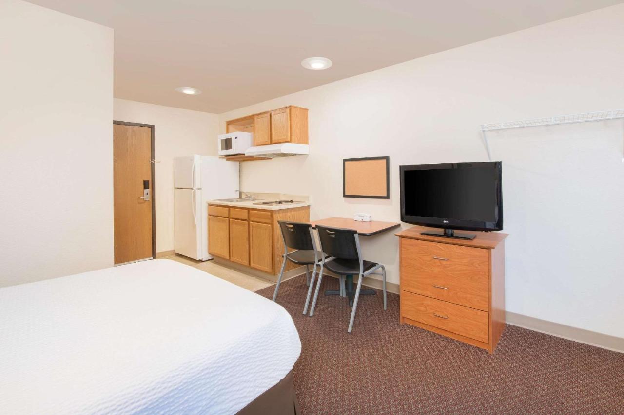 Woodspring Suites Columbus Fort Moore Exterior photo